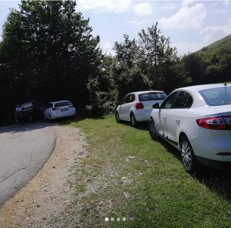 Katun Ljeljenak 호텔 플루지네 외부 사진