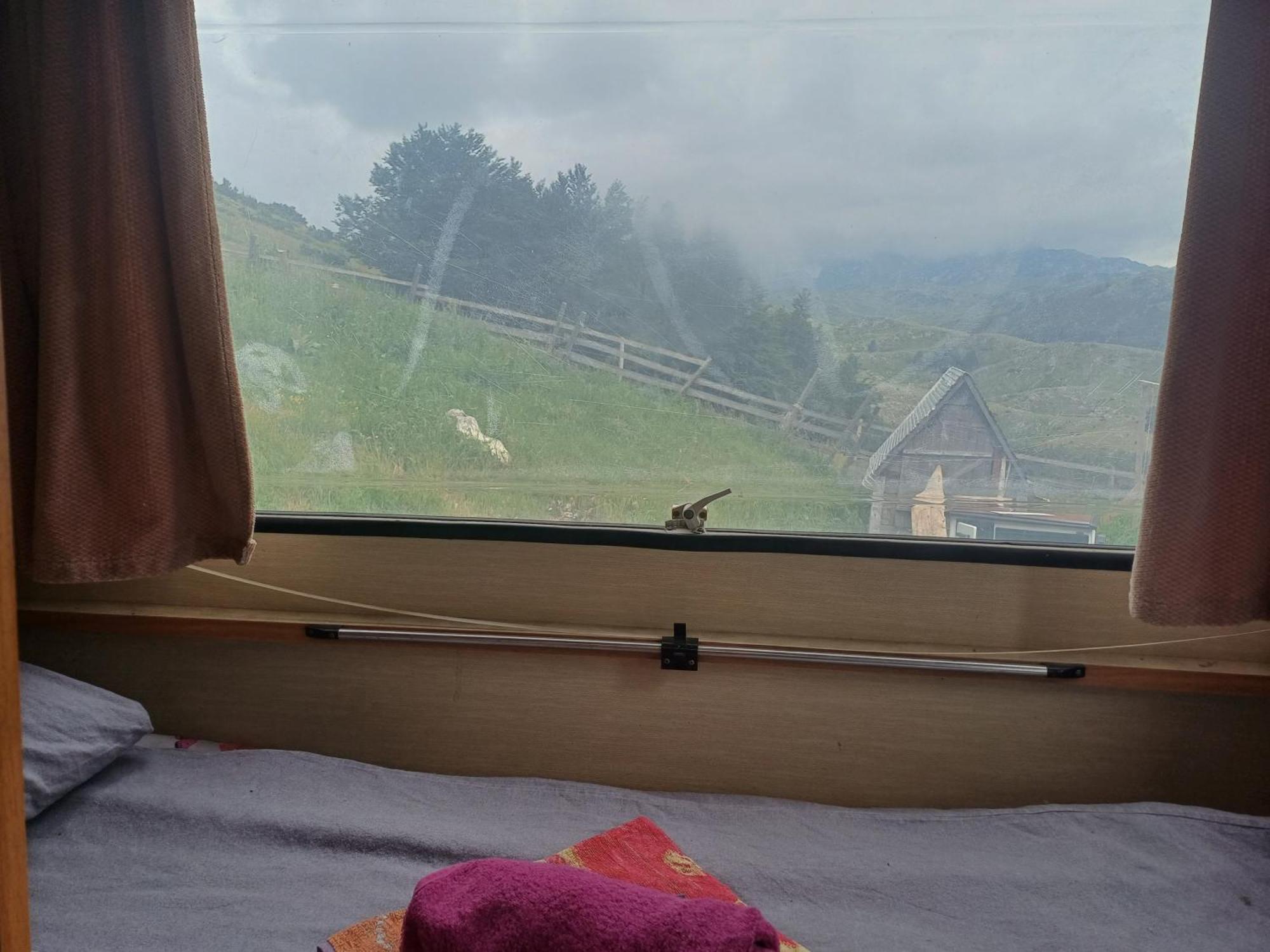 Katun Ljeljenak 호텔 플루지네 외부 사진