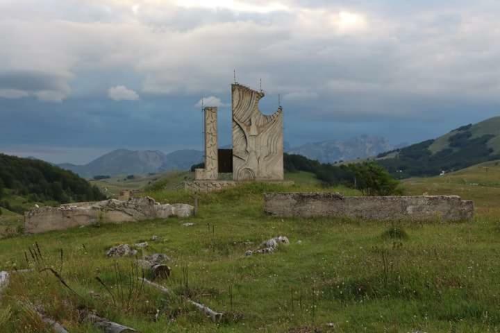 Katun Ljeljenak 호텔 플루지네 외부 사진